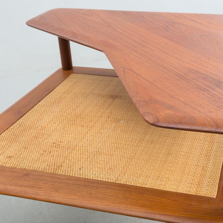 SOFFBORD, "Minerva", Peter Hvidt och Orla Mölgaard- Nielsen, France & Son, Danmark.