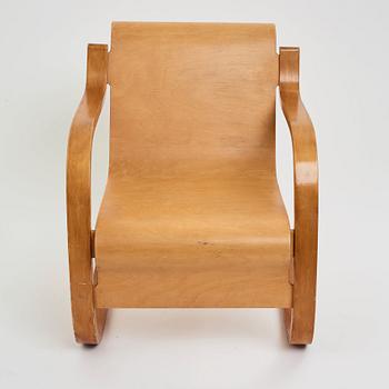 Alvar Aalto, a model nr 31 armchair by O.y Huonekalu-ja Rakennustyötehdas for Artek, Finland.