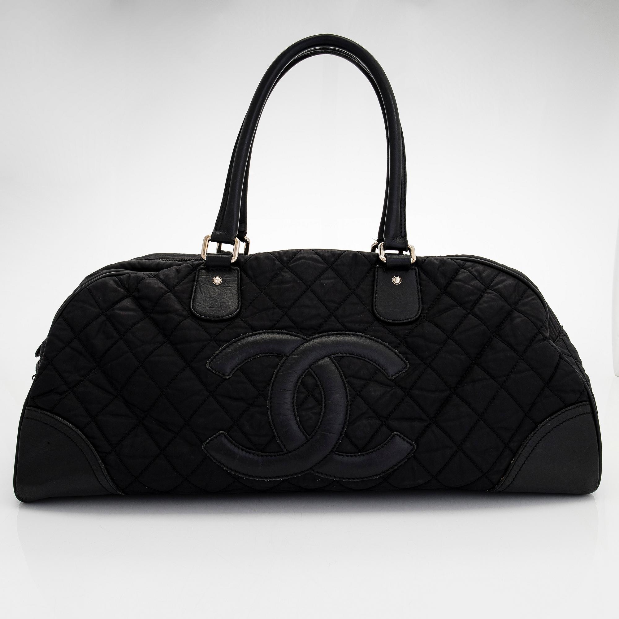 Chanel, laukku, "Paris-New York Duffle", 2005-2006.