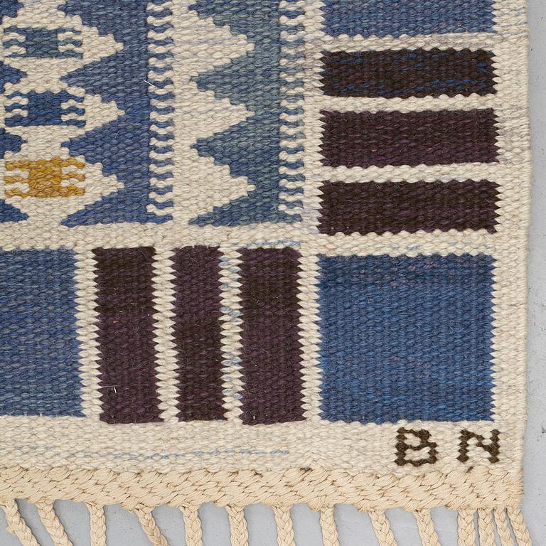 Barbro Nilsson, MATTO, "Salerno blå", flat weave, ca 425-429,5 x 278-281 cm, signed AB MMF BN.