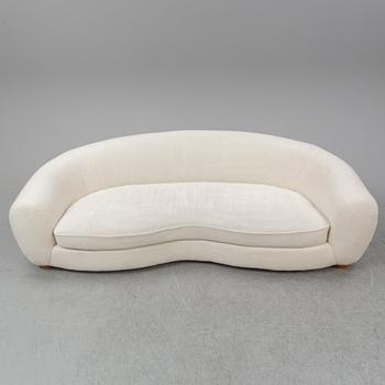 ANDREAS MARTIN-LÖF, a sofa, "Hommage à ´l'Ours Polaire´", for Lyceum, produced in Sweden 2017.