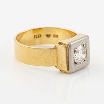 Wiwen Nilsson, a ring, 18K gold with a round brilliant-cut diamond, Lund 1964.