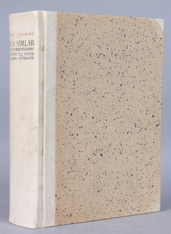 BOK, Knut Lundmark: "Nya Himlar Från stjärnkunskapens gryning till vintergatornas vintergata", Nordisk Rotogravyr, Stockholm, 1943.