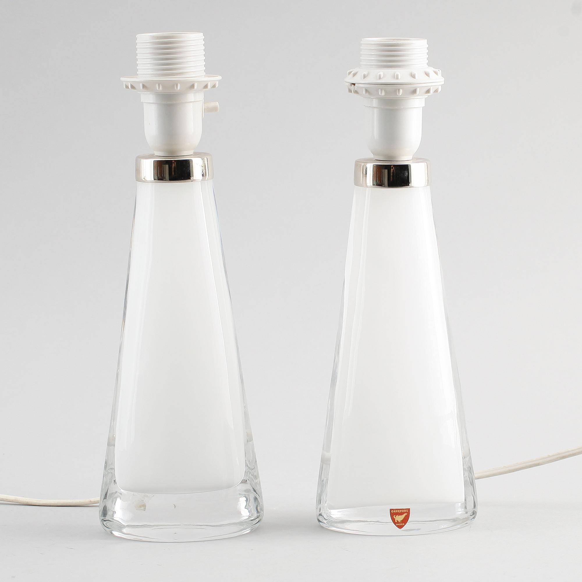BORDSLAMPOR, 1 par, glas, Carl Fagerlund, 1900-talets andra hälft.