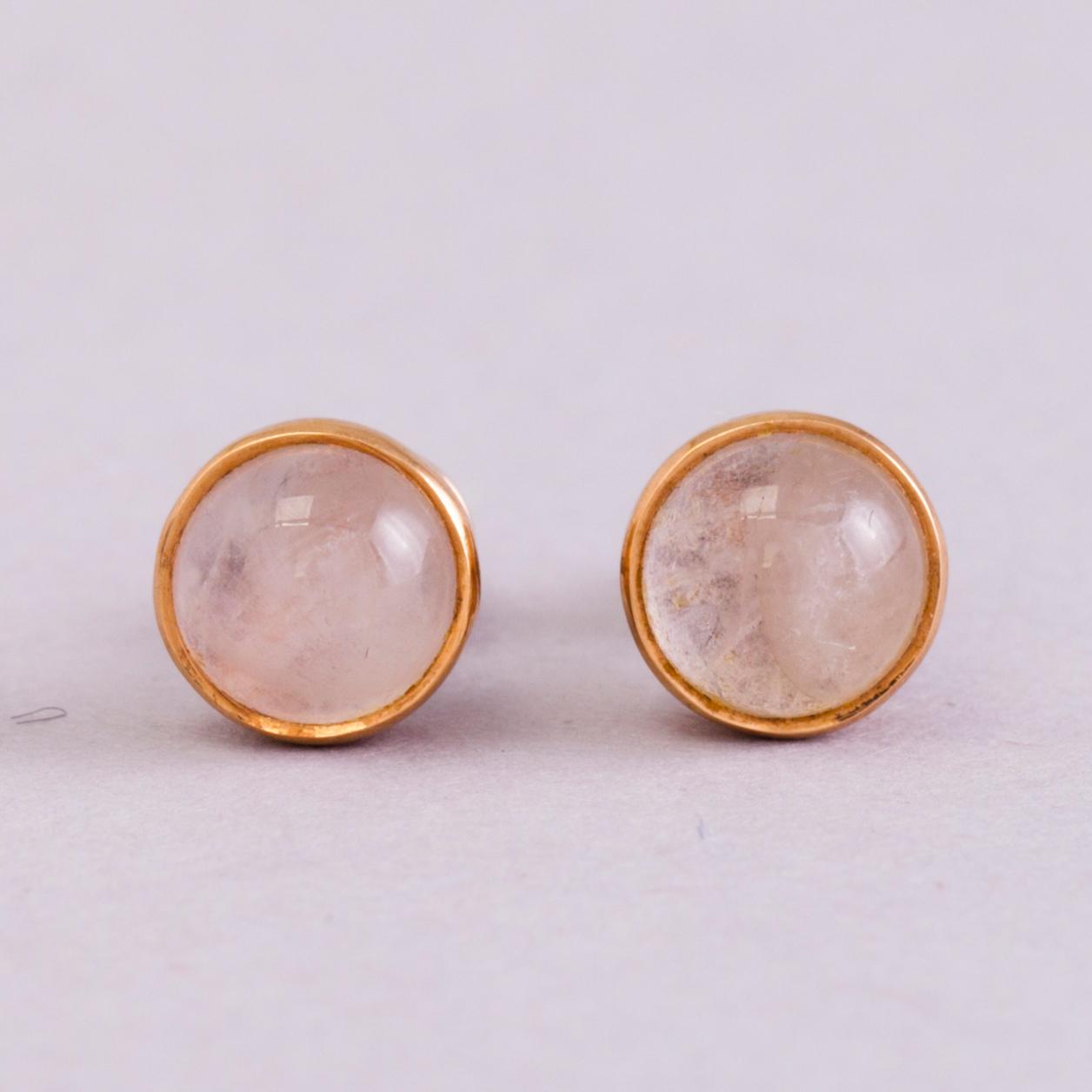 A 1950s three piece jewellery set with 14K gold and rose quartz.