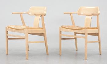 KARMSTOLAR, ett par, Gärsnäs, 1970-tal.
