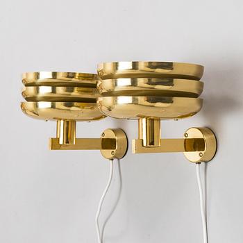 Hans-Agne Jakobsson, a pair of mid-20th century 'V361' wall lights for AB Markaryd.