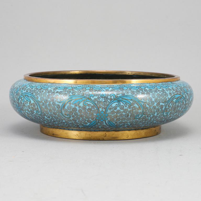 A cloissnné censer, Qing dynasty, circa 1900.