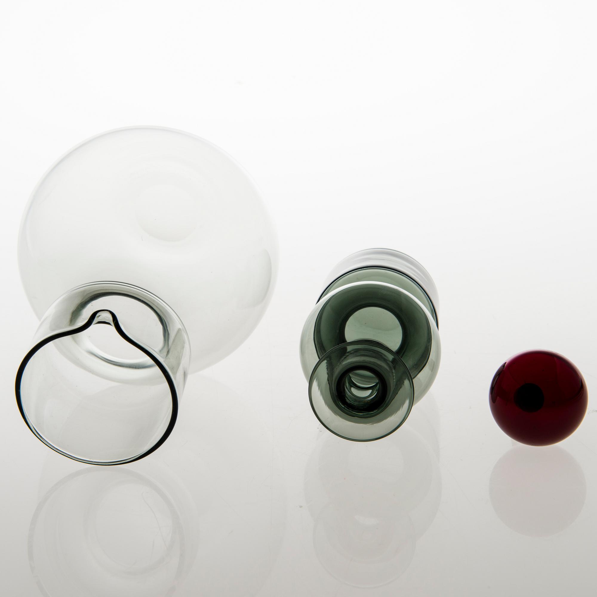 KAJ FRANCK, A decanter 'The Bells of Kremlin', signed K. Franck, Nuutajärvi, Notsjö -61.