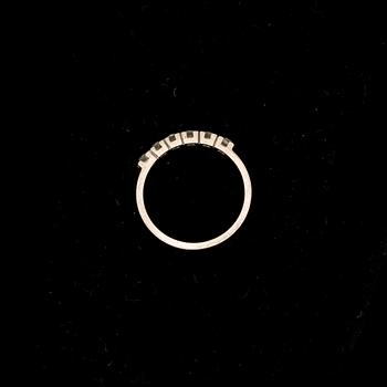 RING, 18k vitguld med 6 st briljantslipade diamanter ca 0,30 ct. Örns Juvelatelje, Göteborg, 1972. Vikt ca 3 g.