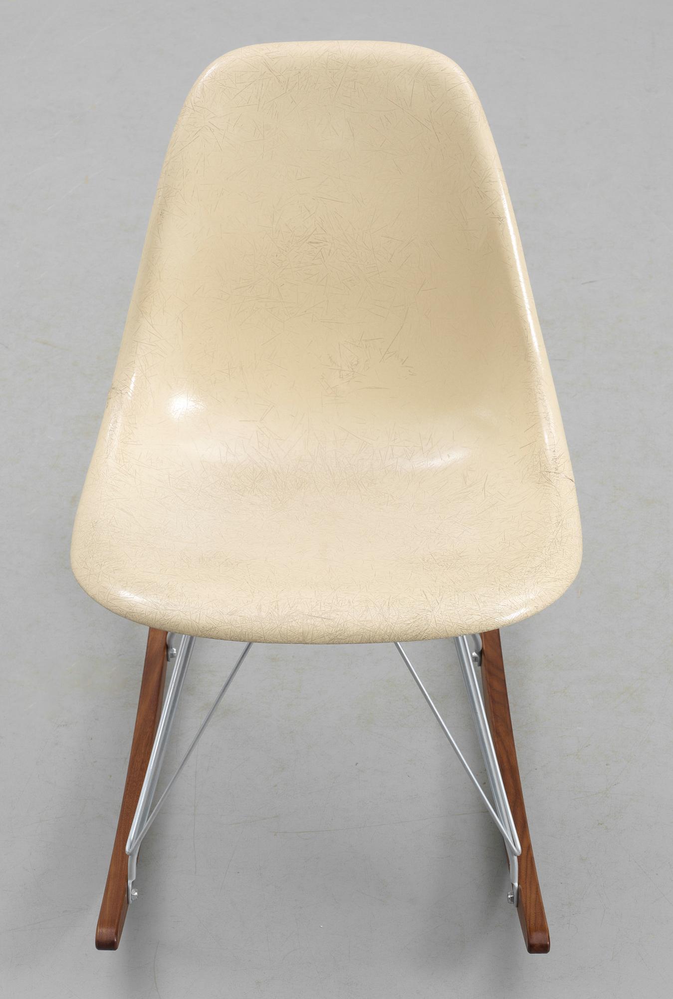GUNGSTOL, "Rocker Chair", Charles & Ray Eames, märkt Herman Miller. 1960-tal.