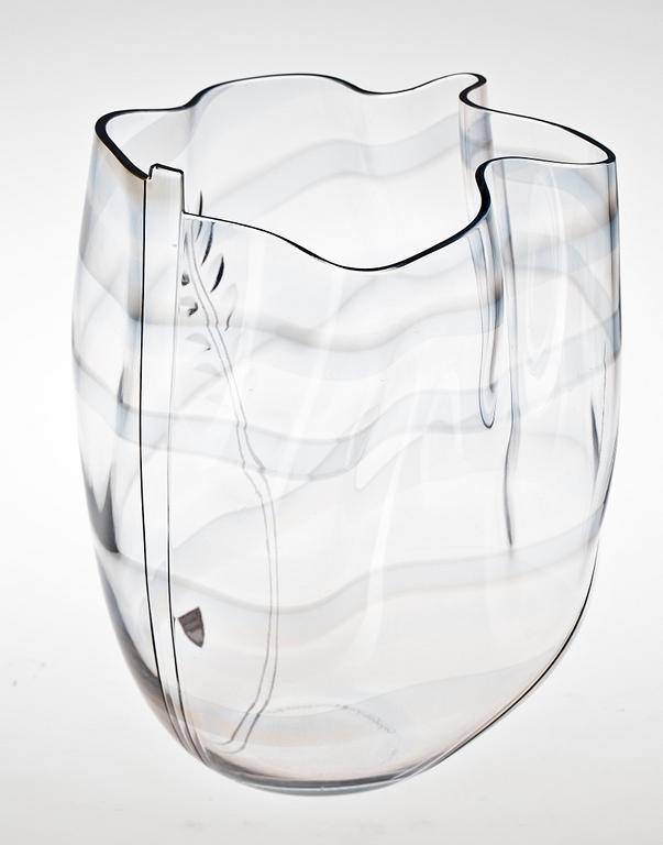 VAS, glas, Gunnar Cyrén, sign o dat -85, Orrefors Unique.