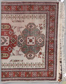 MATTA, Kazak, old. Ca 202x135 cm.