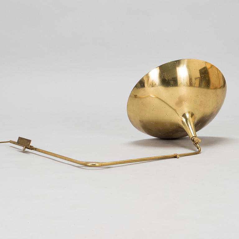 Paavo Tynell, a mid-20th-century wall light made to order for Idman.
