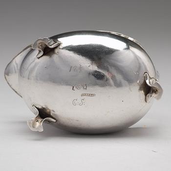 Petter Åkerman, grädd-/såssnäcka, silver, Stockholm 1769. Rokoko.