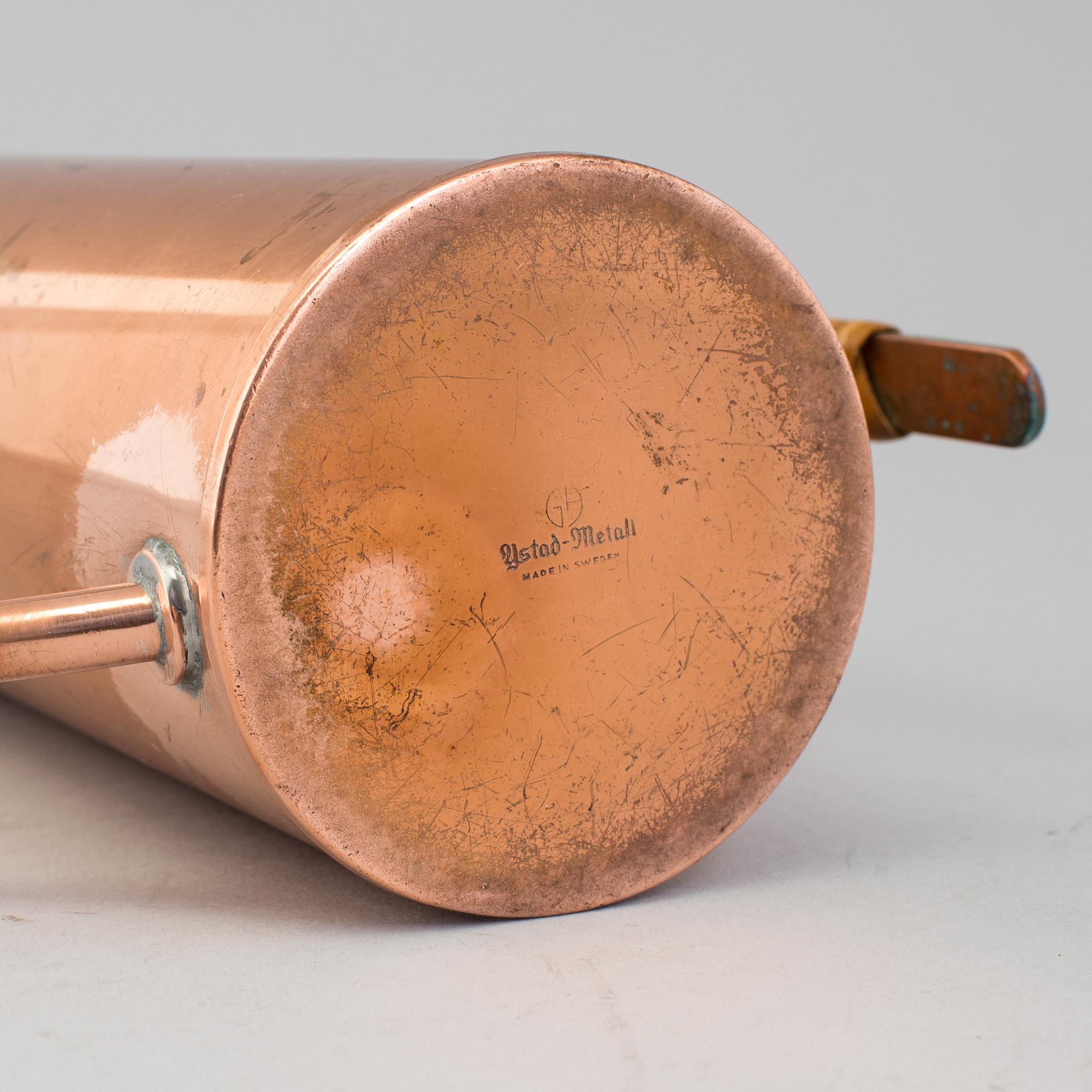 GUNNAR ANDER, vattenkanna, koppar, Ystad Metall, 1900-talets mitt.