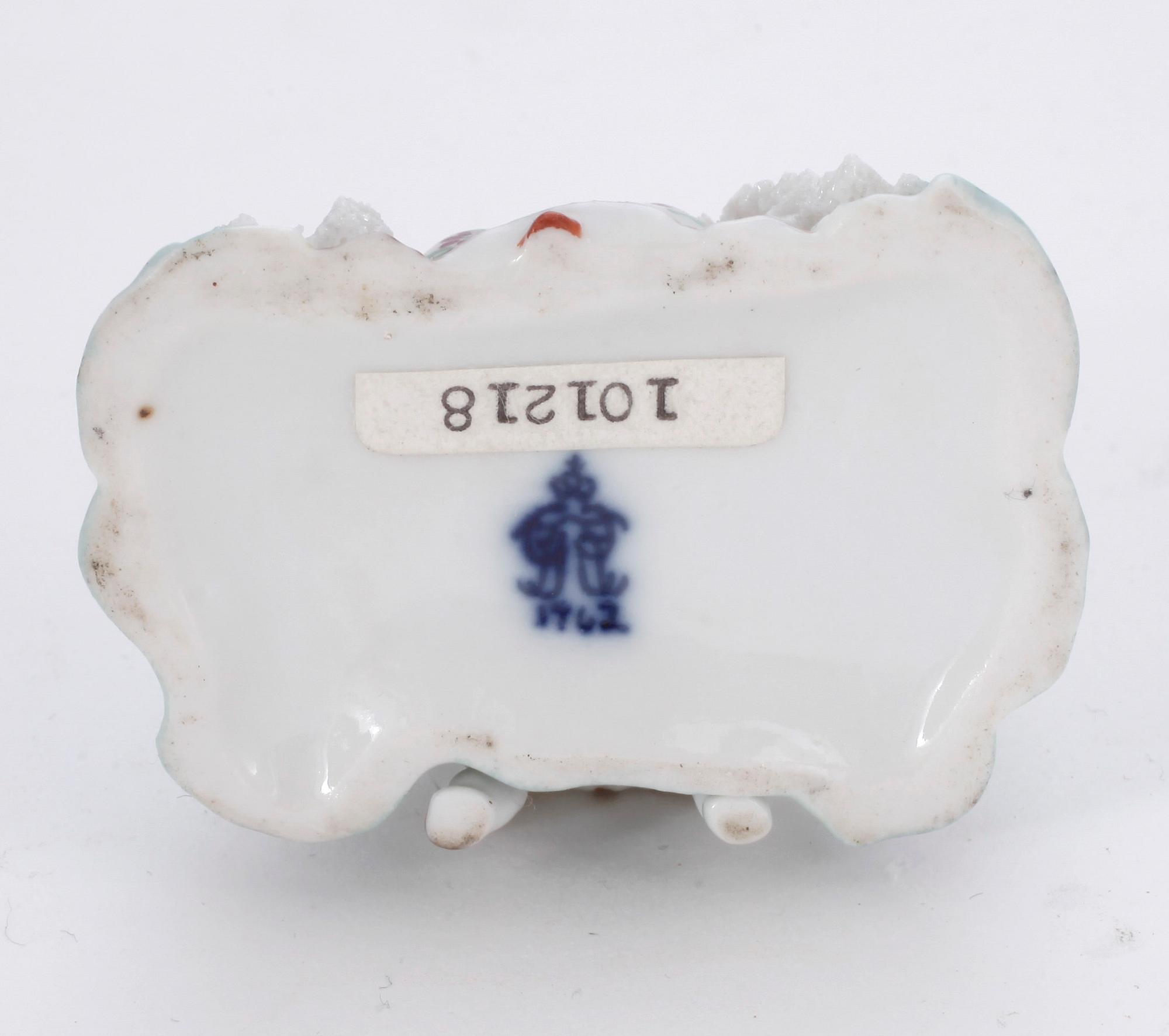 FIGURGRUPP. 14 delar. Porslin. Rudolstadt Volkstedt, 1900-tal.