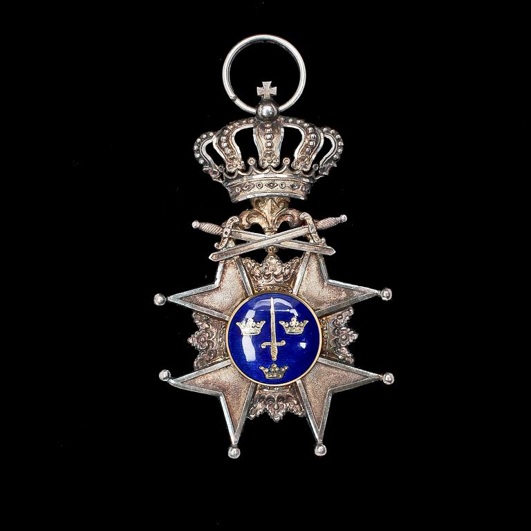 SVÄRDSTECKNET, Kungliga Svärdsorden, silver och emalj, 1900-tal. C F Carlman, Stockholm.
