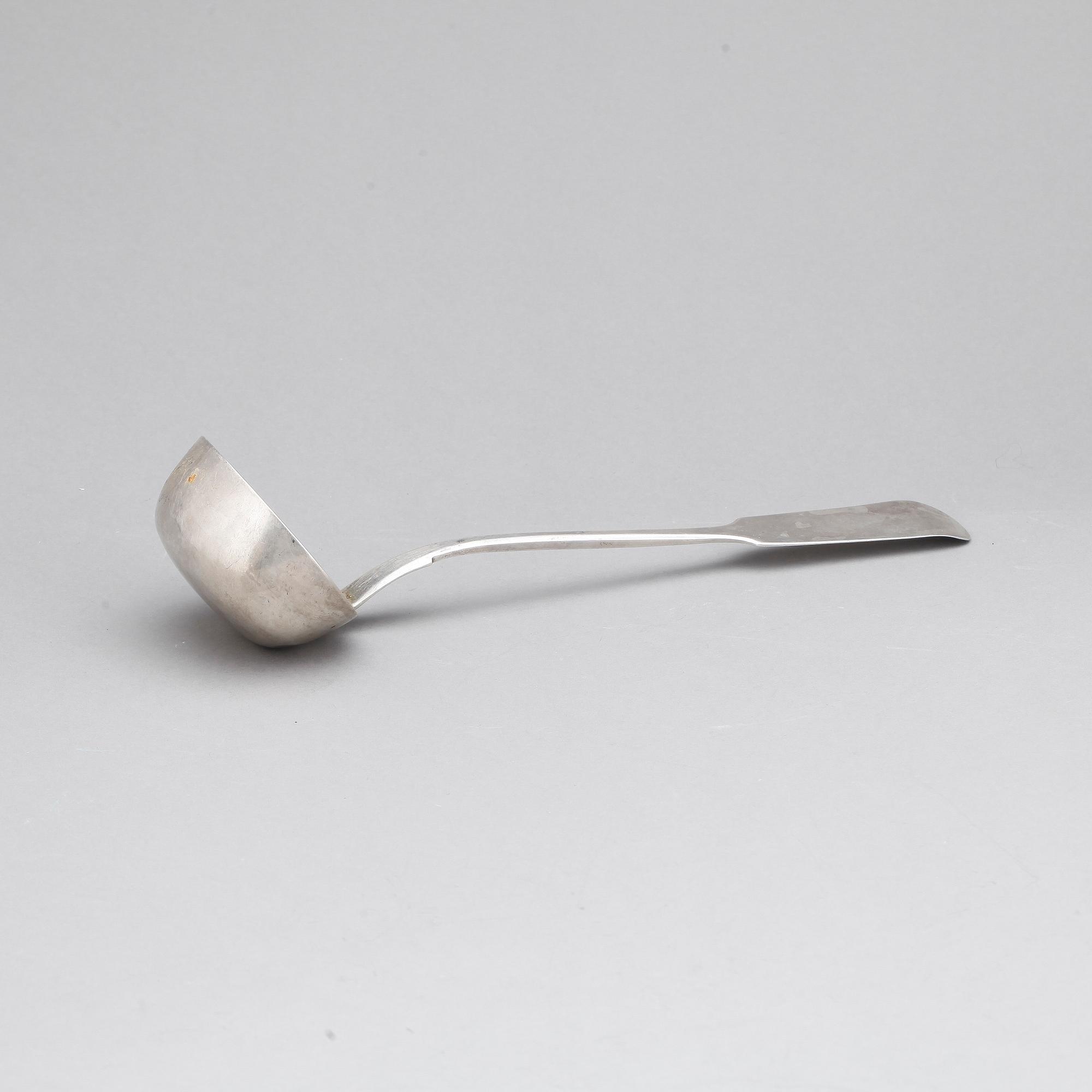 SOPPSLEV, silver, oidentifierad mästare, Lettland, 1922 - 1939. Vikt 259 gram.