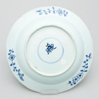 DJUPA TALLRIKAR, 4 st, porslin, Qing dynastin. Kangxi (1662-1722).