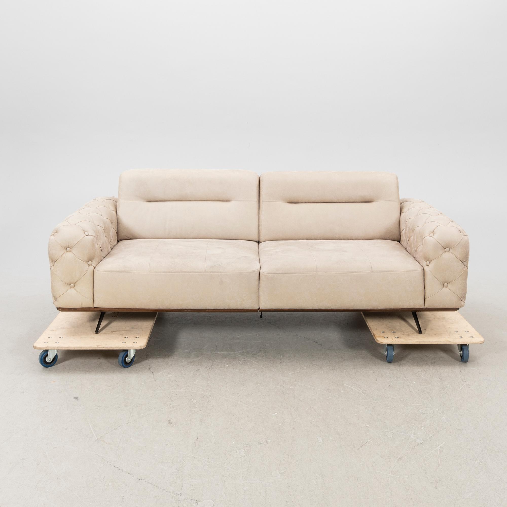 Sofa Saloni Gallardo 21st Century.