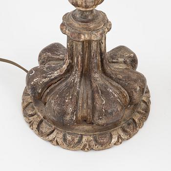 Lampfötter, ett par, förgyllt skultperat trä. Paoletti, Italien, Florens, 1900-tal.