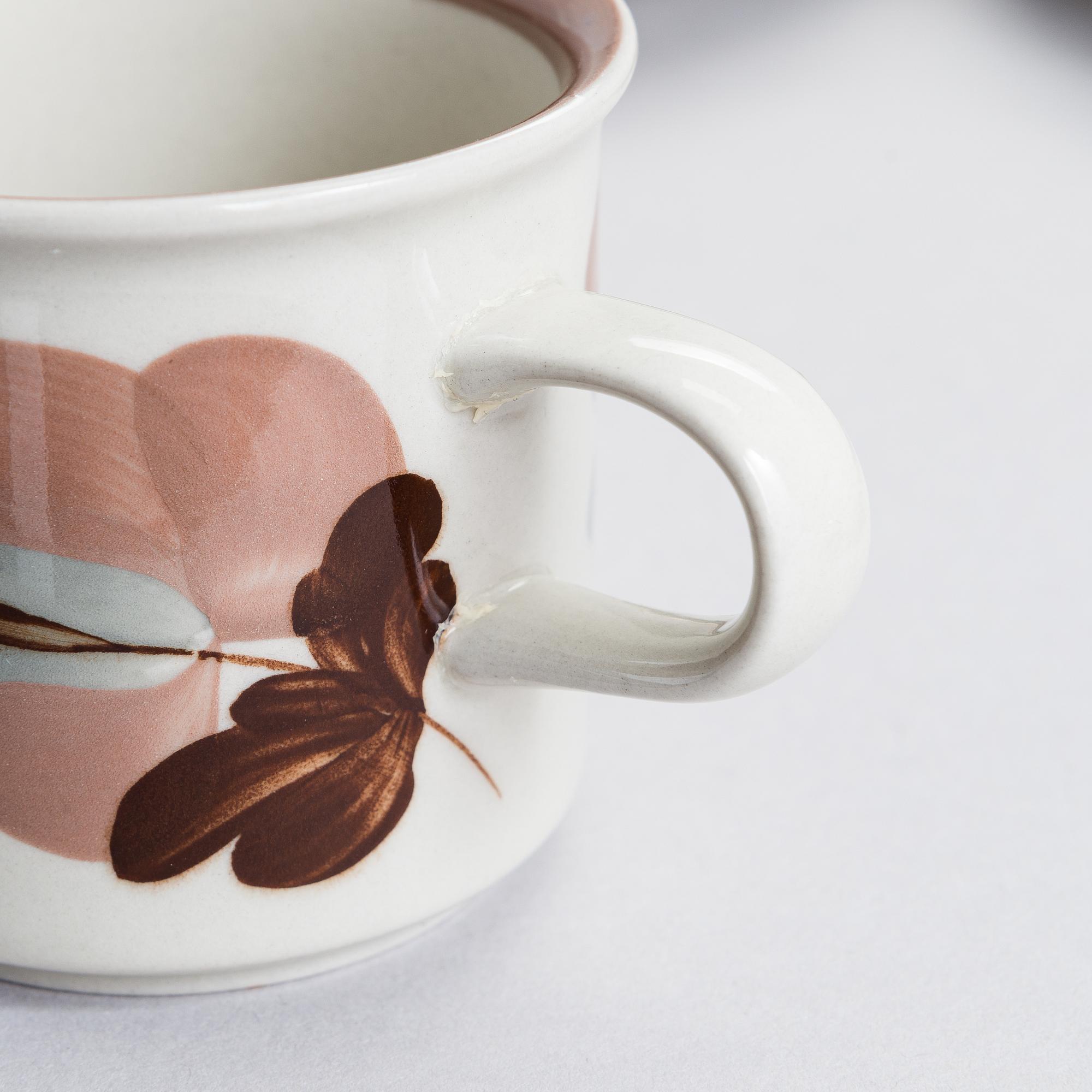 Ulla Procopé, a 24-piece 'Koralli' coffee set, Arabia, Finland 1983-1987.