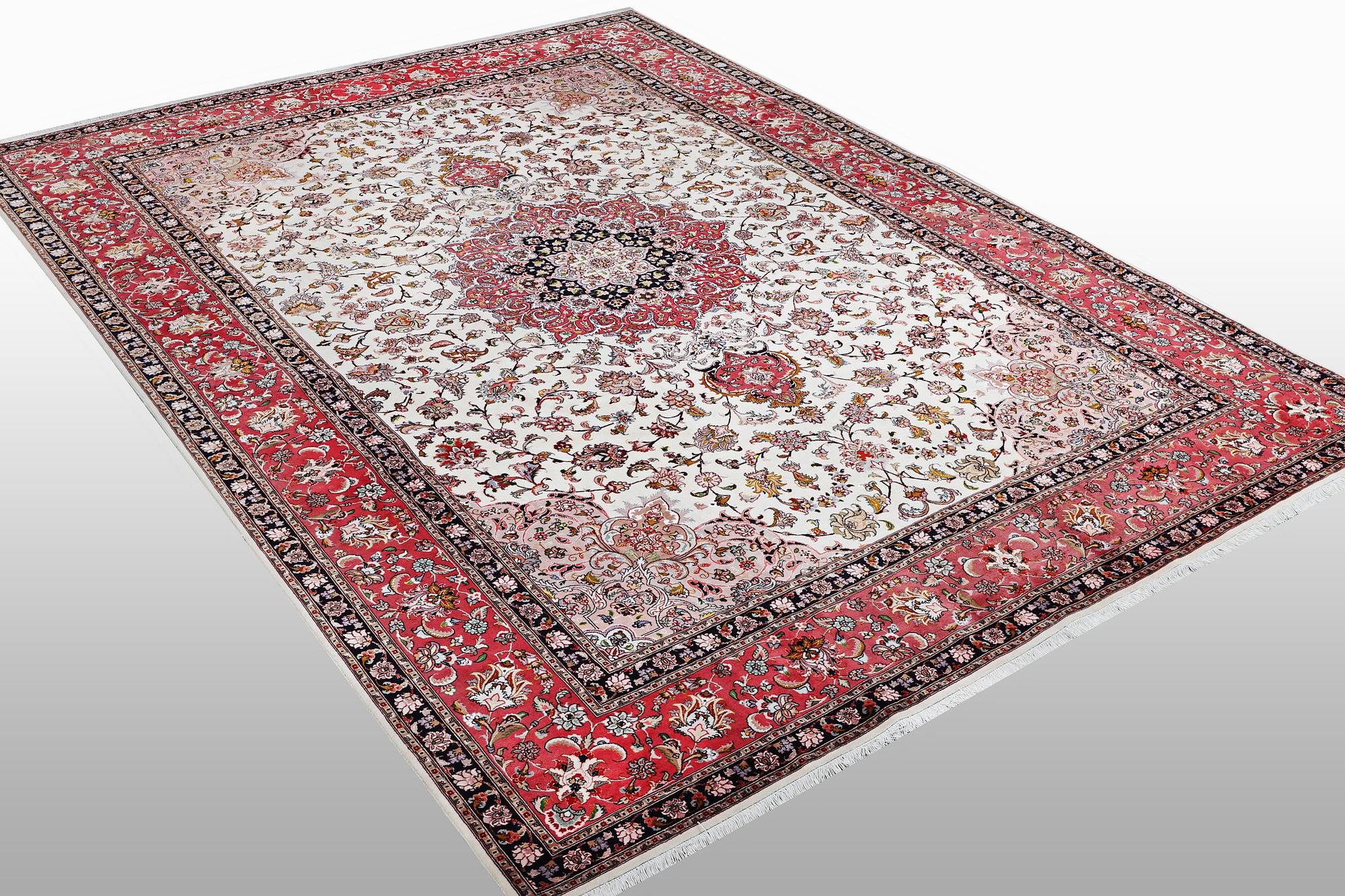 Matta, Täbriz part silk, 60 Raj, ca 355 X 254 cm.