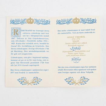 Crèmekoppar med lock och fat, 12 st, porslin, Rörstrand, 1900-talets andra hälft.