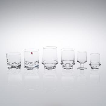 TAPIO WIRKKALA, GLASSERVISDELAR, "Gaissa" 7 st, och "Milano/Marski" 16 st. Iittala.