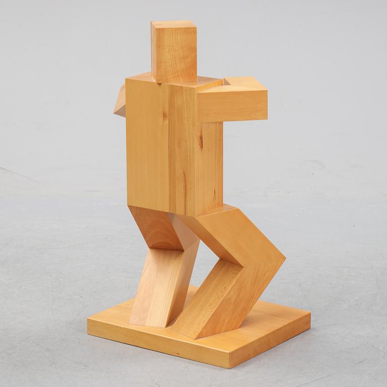 John-Erik Göransson, sculpture in wood, signed with monogram and dated JEG -95 underneath.