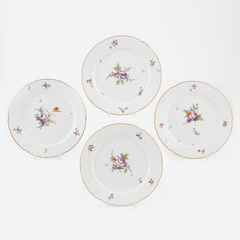 Four porcelaine dishes, 1800's, marked #B".