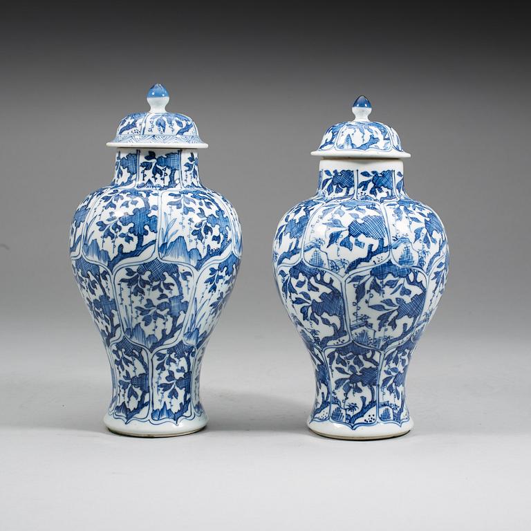 Two blue and white vases with covers, Qing dynasty, 18th Century.