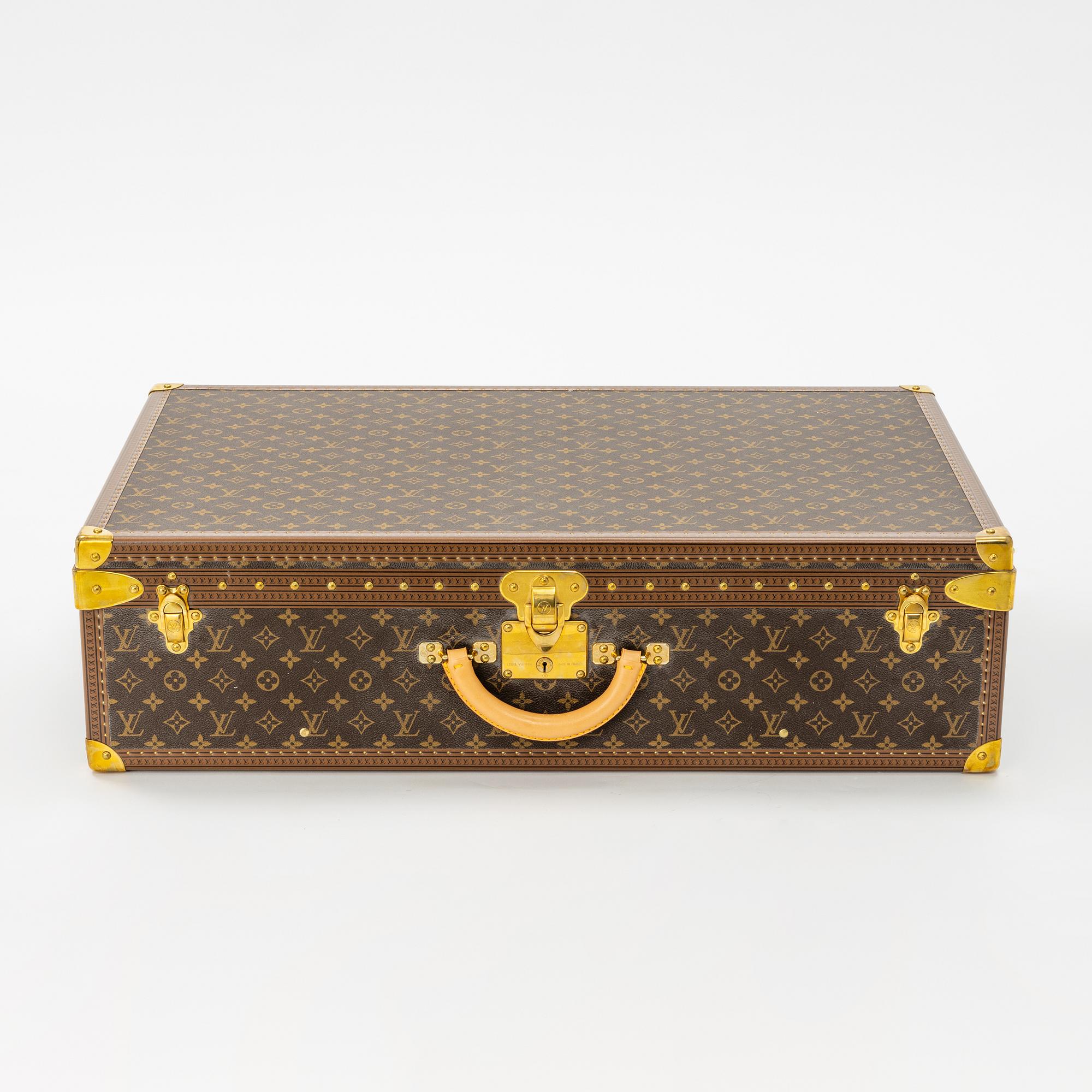 Louis Vuitton, A 'Alzer 80' travel bag, 2002.