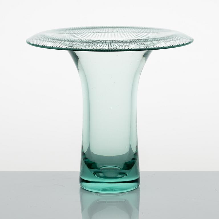 Helena Tynell (Turpeinen), a vase signed Riihimäen Lasi O.Y H. Turpeinen.
