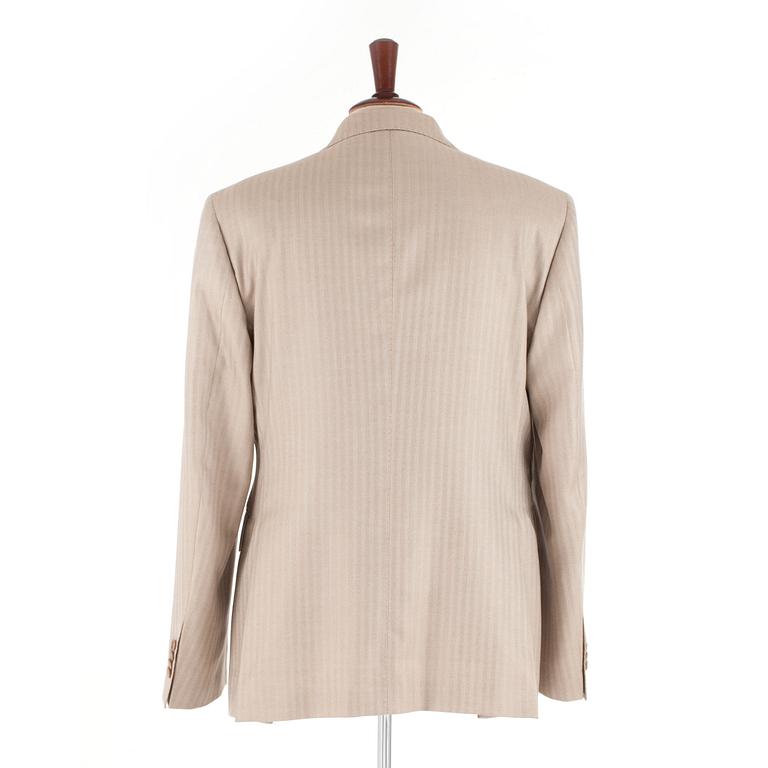 ROSE & BORN, a beige cashmere jacket. Size 52.