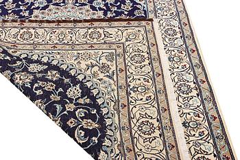 Matta, Nain, 9 LA, part silk, ca 297 x 194 cm.