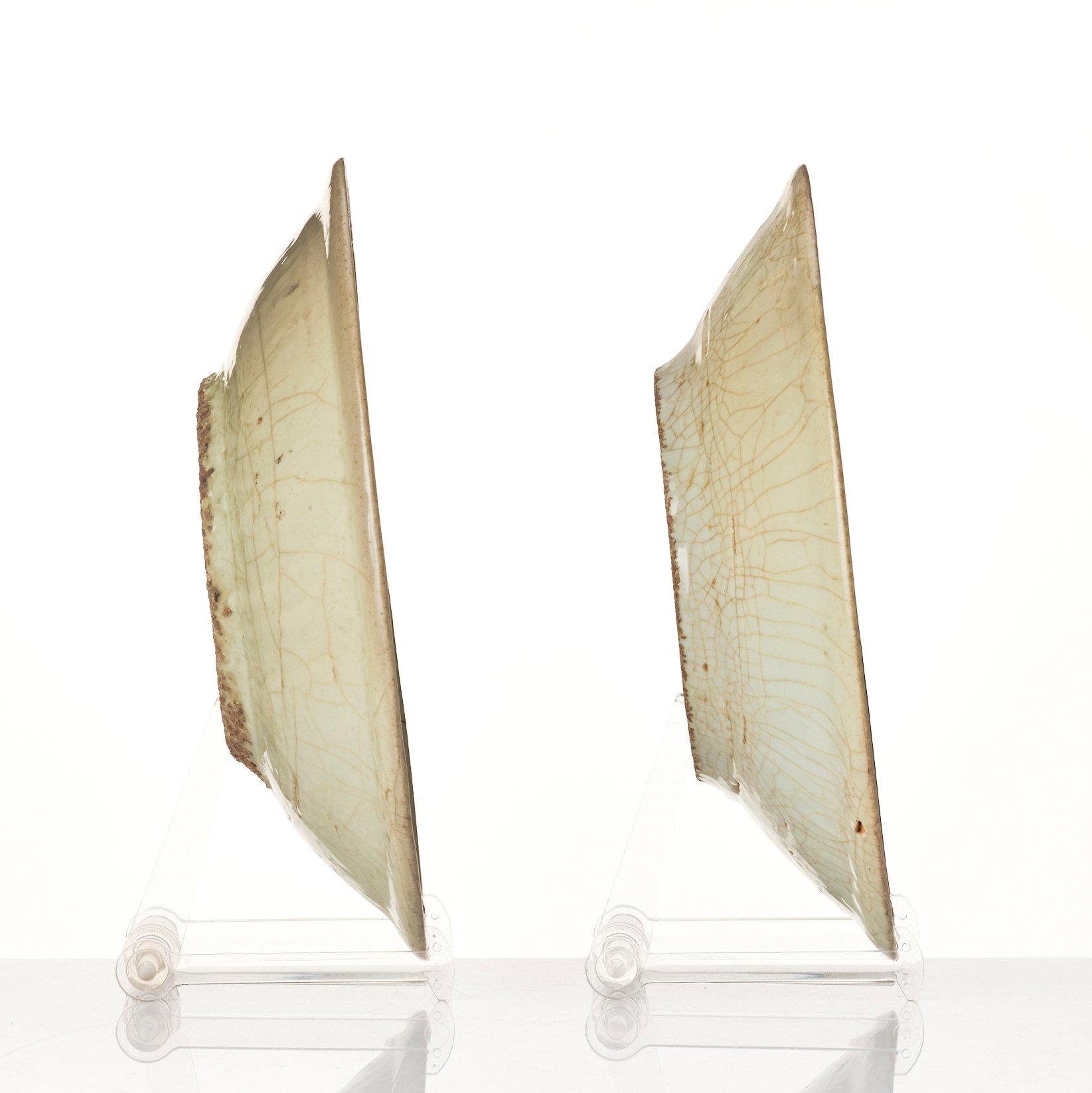 Two pale green ge glazed dishes, Yuan/Mingdynasty.
