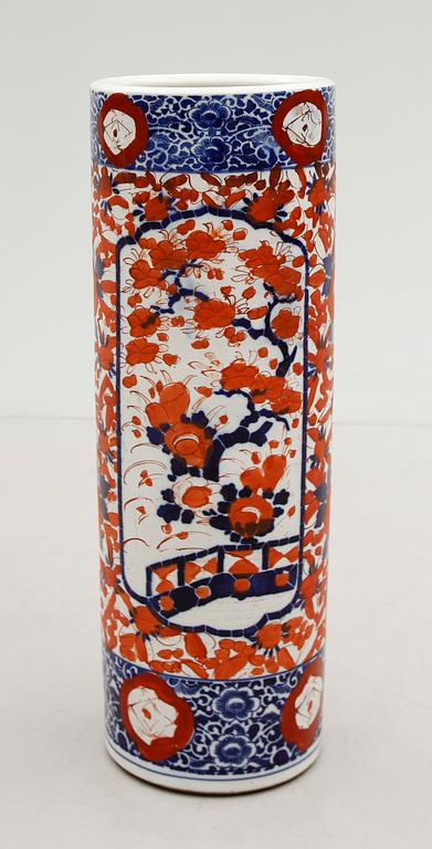 PARAPLYSTÄLL, porslin, Imari, Japan, 1800-tal.