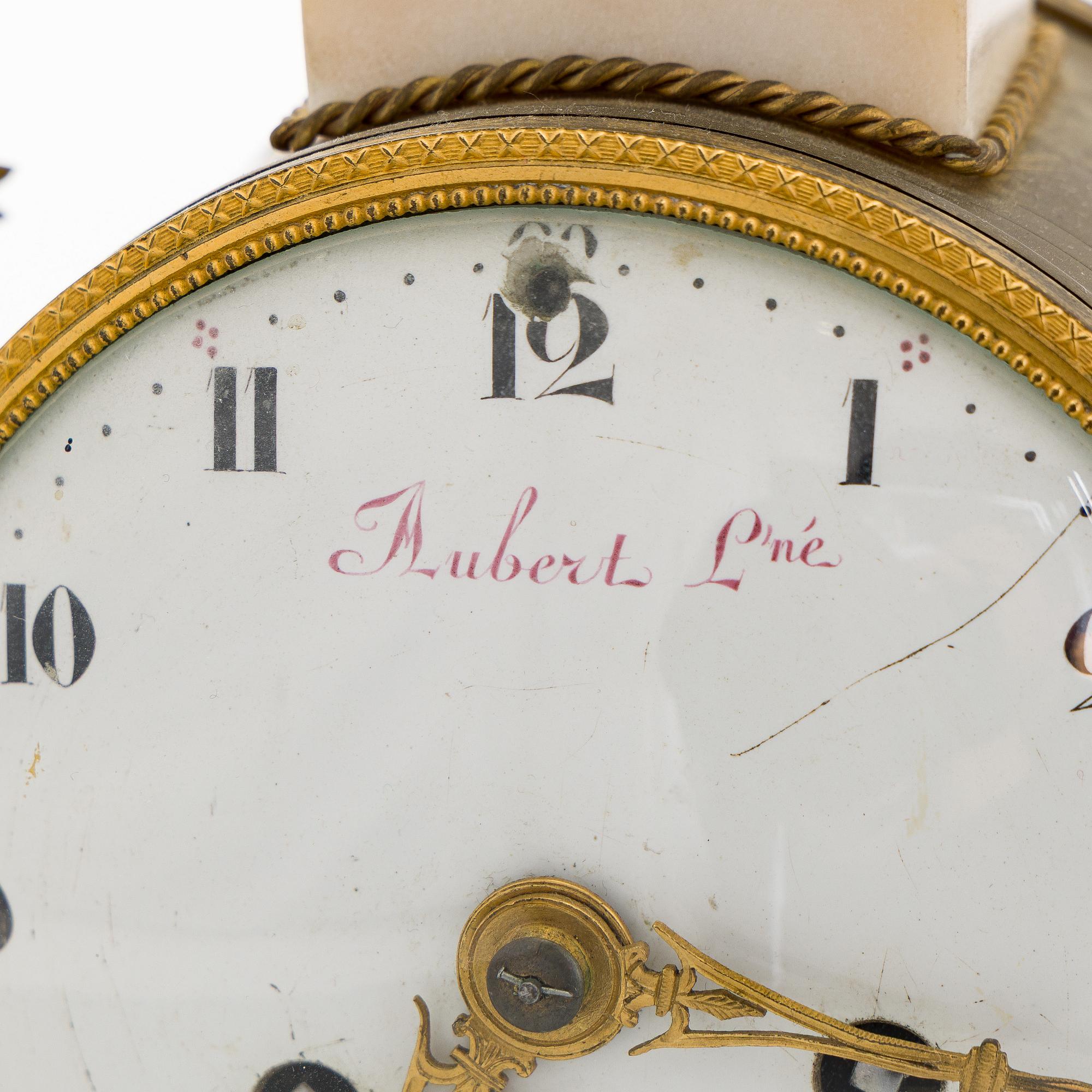 Mantle clock, marble, gilt metal, Aubert L´ne, Paris.