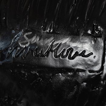 William Sweetlove, "Cloned Griffon Bruxellois with pet bottle" (Black).