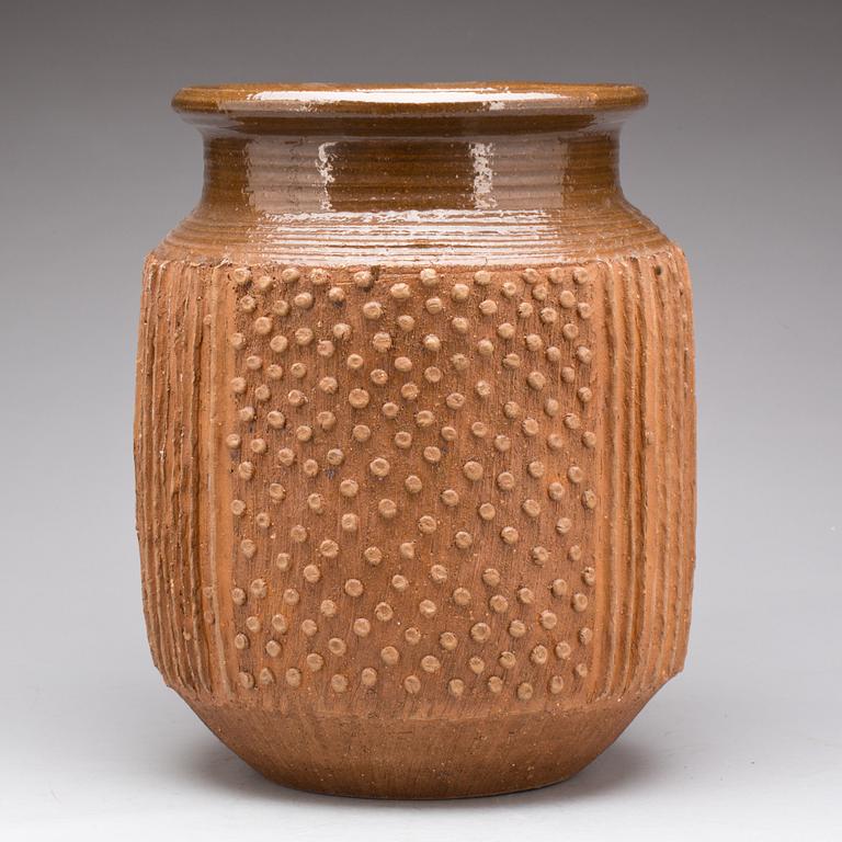 GOLVURNA, keramik, Ernst Christensen, signerad och daterad 1968.