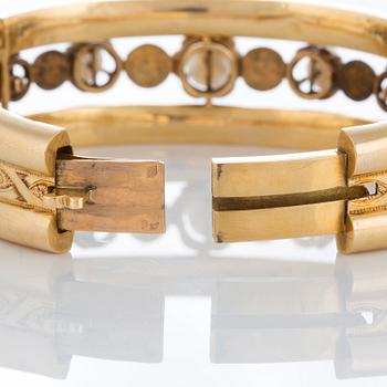Labitte Frères armband 18K guld med emaljdekor samt rosenslipade diamanter och pärlor.