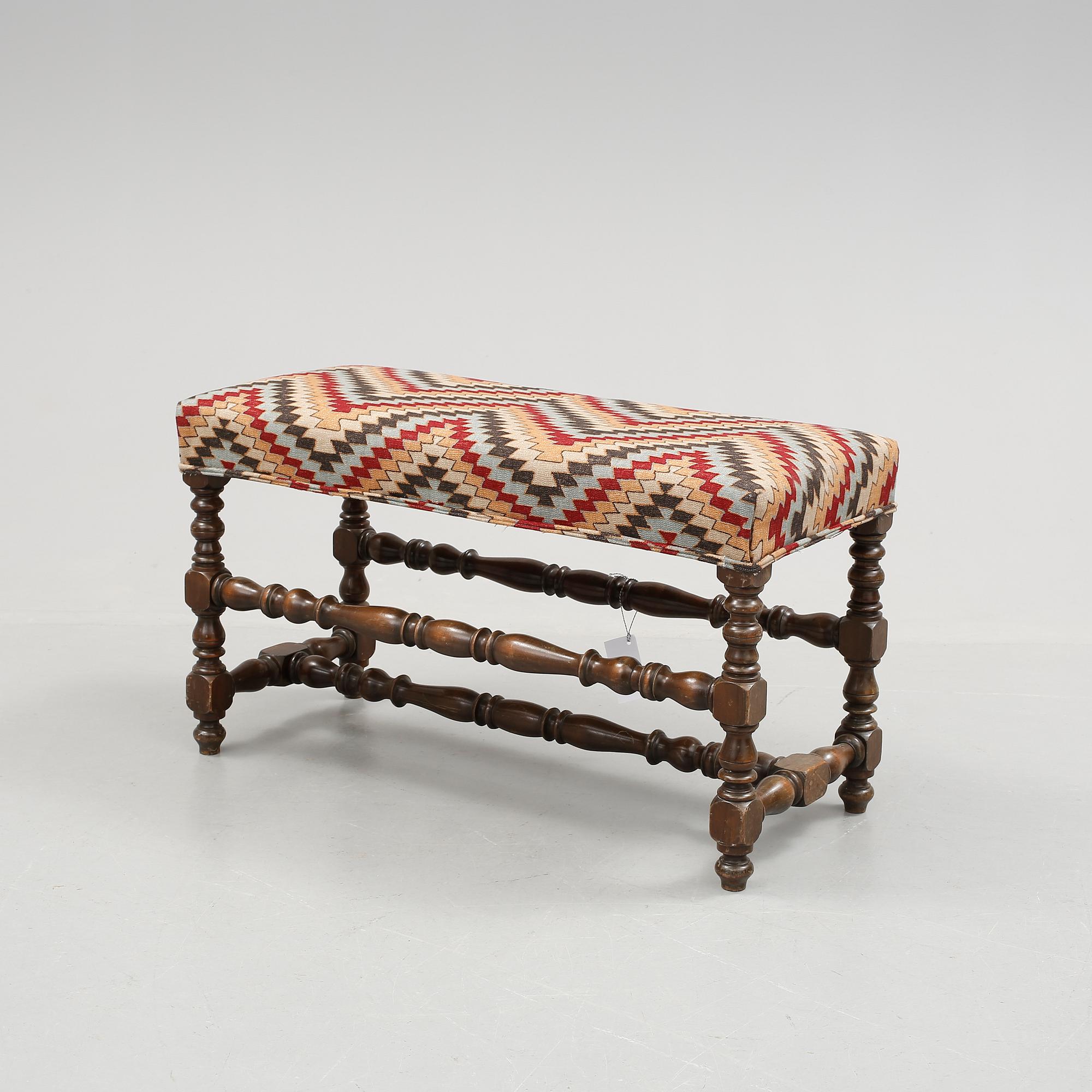 TABURETT, barockstil, 1900-talets första hälft.