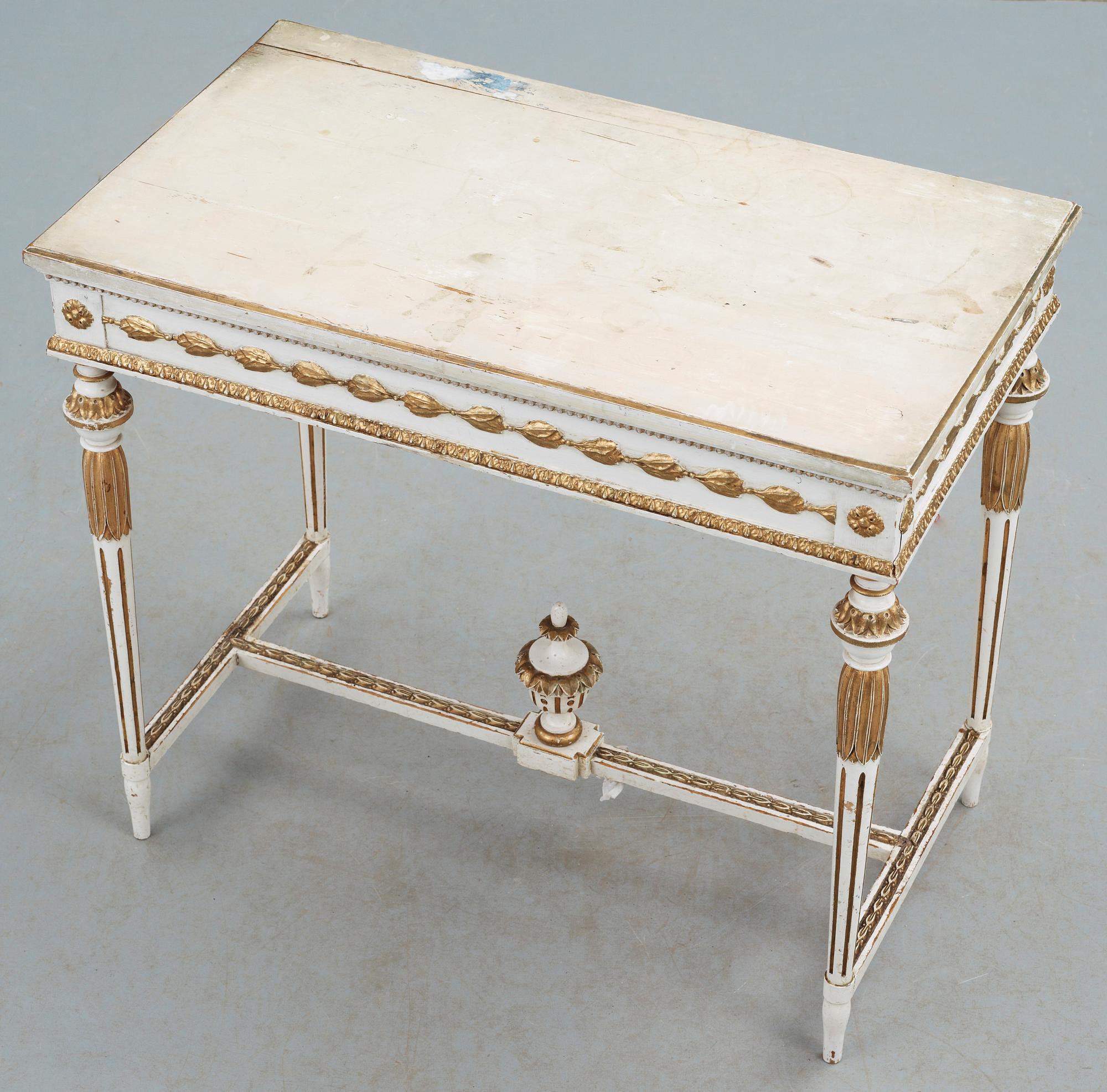 SALONGSGRUPP, 6 delar, sengustaviansk stil 1900-talets början.