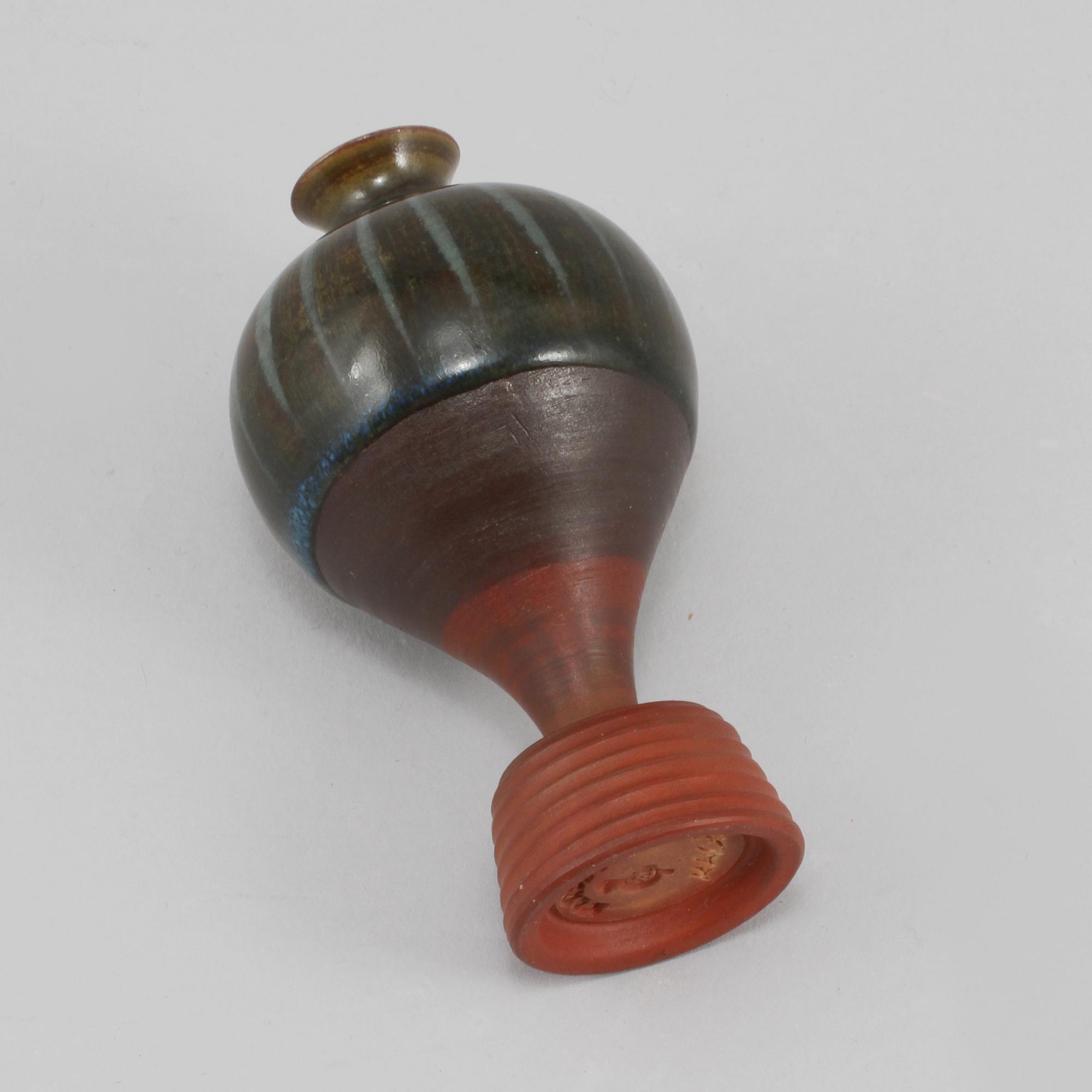 MINIATYRVAS, Farstagods, "Spirea", Wilhelm Kåge, Gustavsbergs studio, omkring 1900-talets mitt.