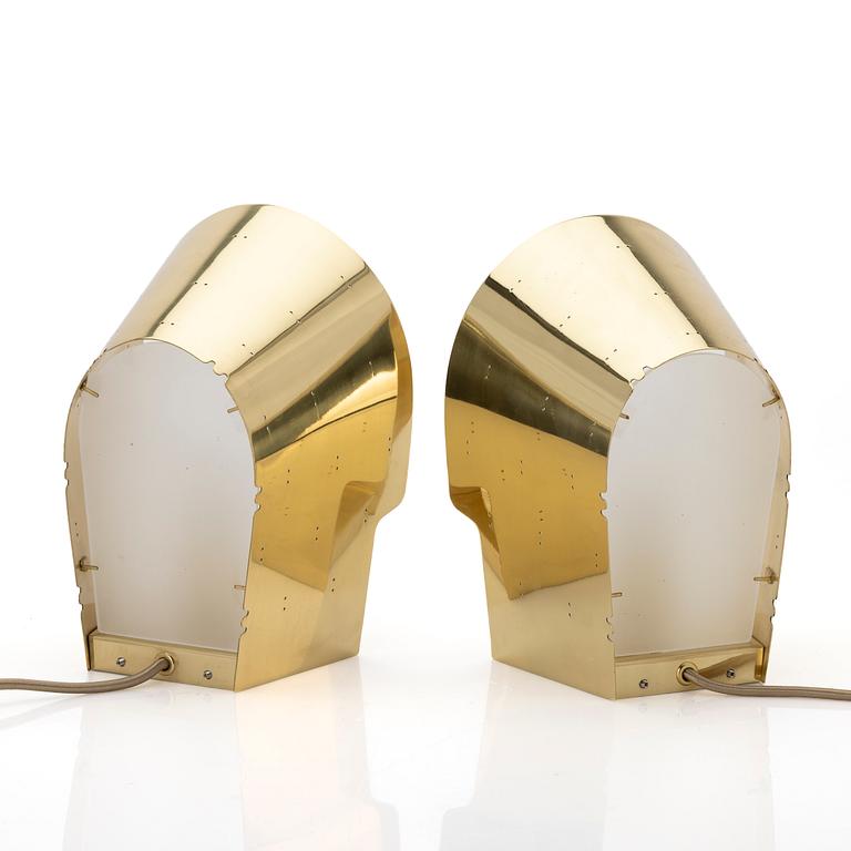 Paavo Tynell, Wall lights, a pair, model "9464", Gubi, 2000s.