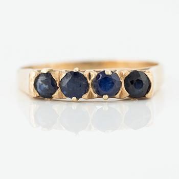 Ring, 18K gold with sapphires.