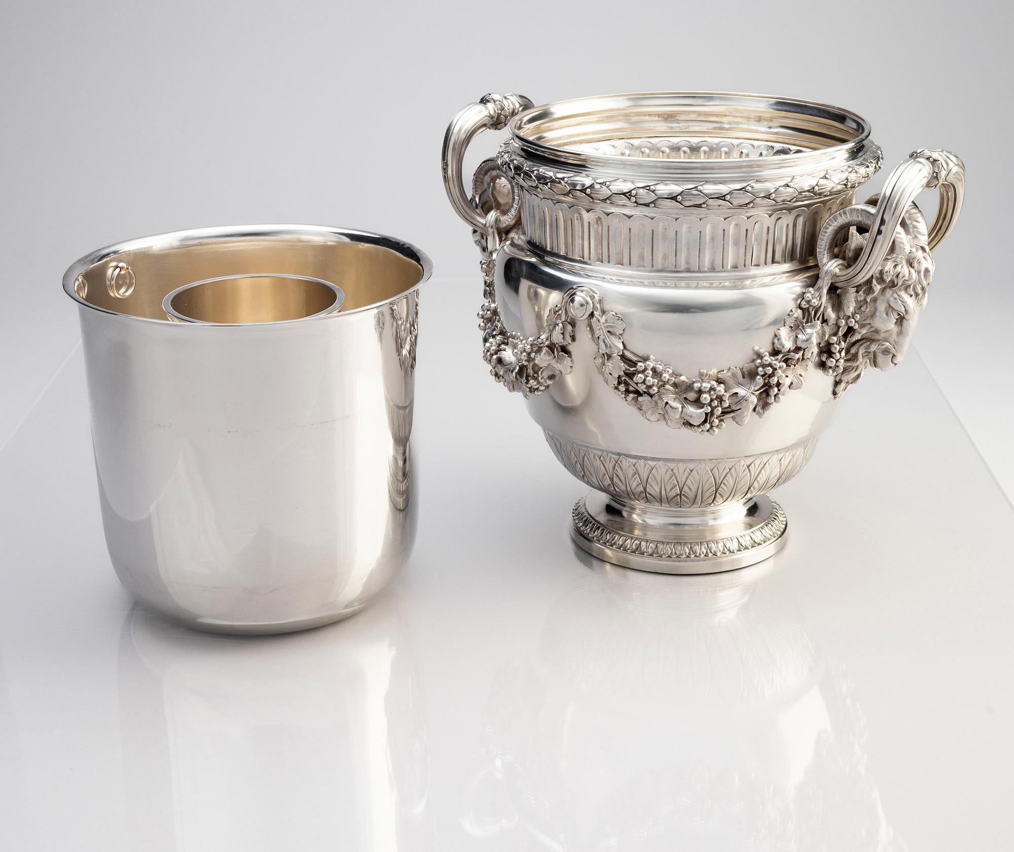 A very fine silver Wine cooler, workmaster Konstantin Linke, C.E. Bolin, Moscow 1893.