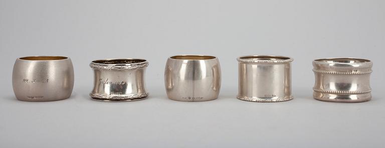 SERVIETTRINGAR, 7 st, silver, diverse stämplar. Vikt tot. 127 g.